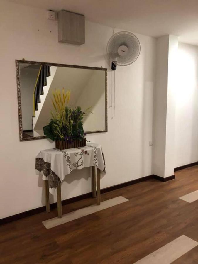 Kapit Hotel Kuching Ngoại thất bức ảnh