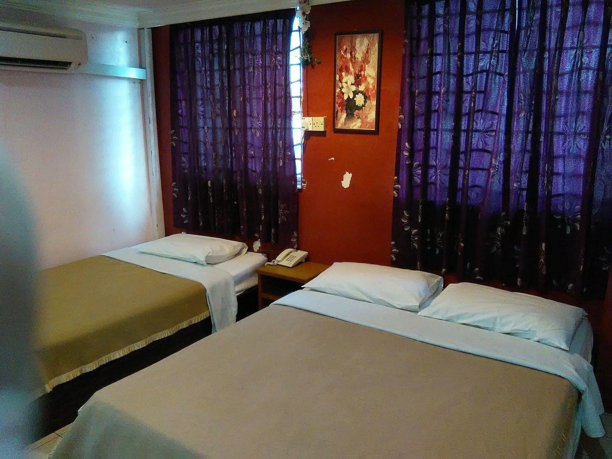 Kapit Hotel Kuching Ngoại thất bức ảnh